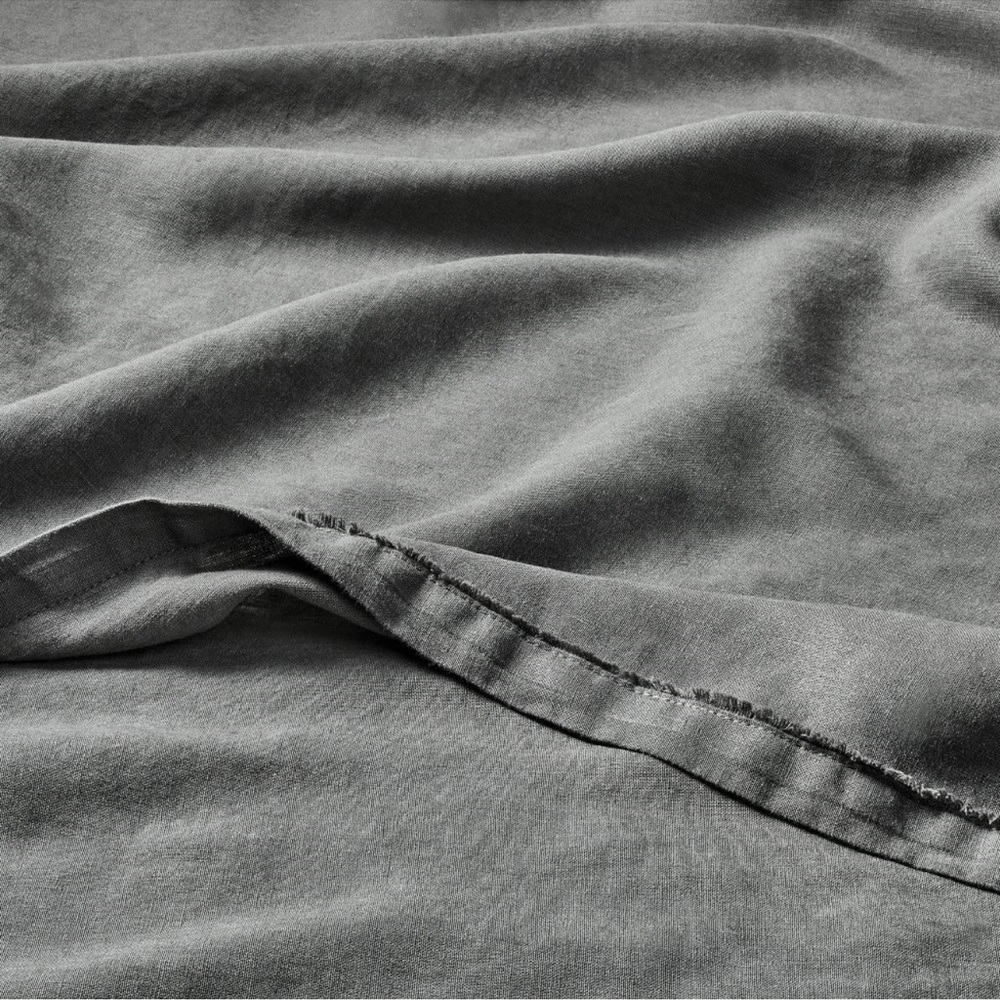 Casaluna 4pc California King 100% Linen Sheet Set Dark Gray - BRAND NEW - Picture 4 of 8